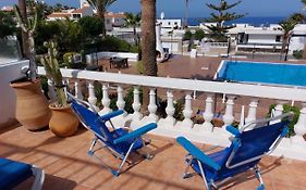 First Line Villa Floor Studio Apartment With Amazing Sea View Air Conditioned Just 50M From The Beach