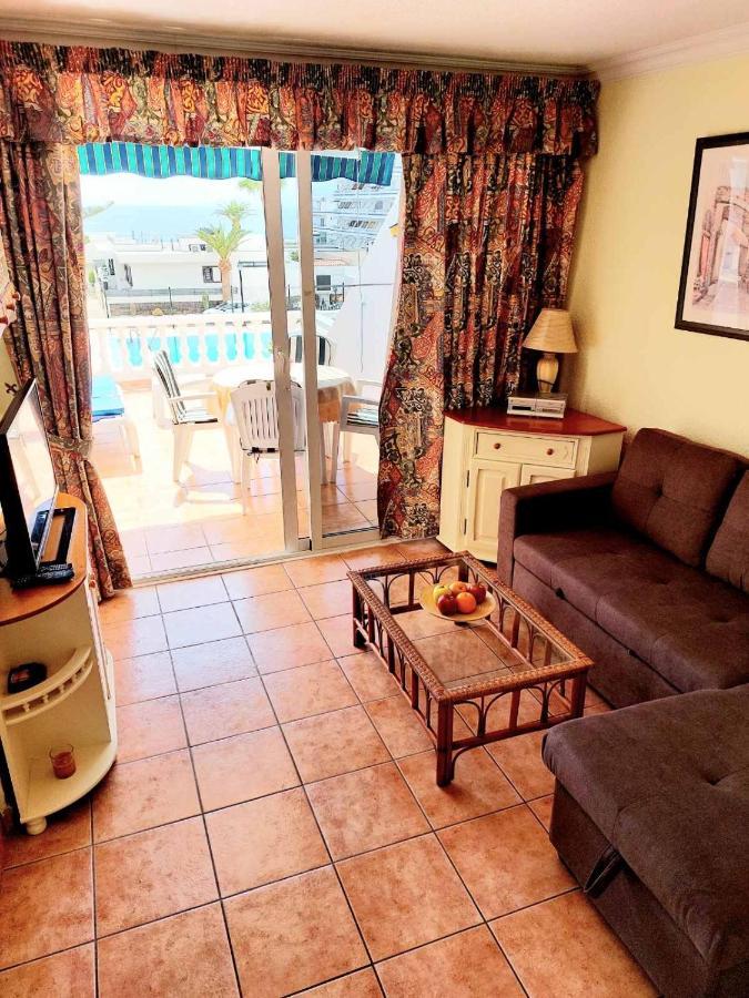 First Line Villa Floor Studio Apartment With Amazing Sea View Air Conditioned Just 50M From The Beach Costa Adeje  Exterior photo